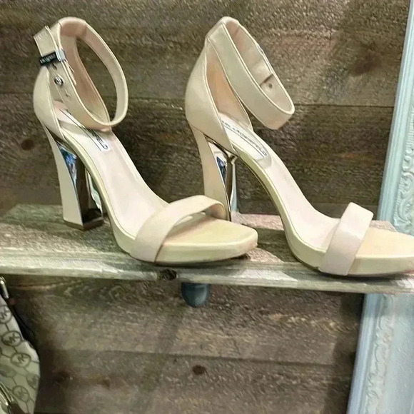 KARA LAGERFELD PARIS Carah Nude Heel Size 8.5 - Picture 2 of 12